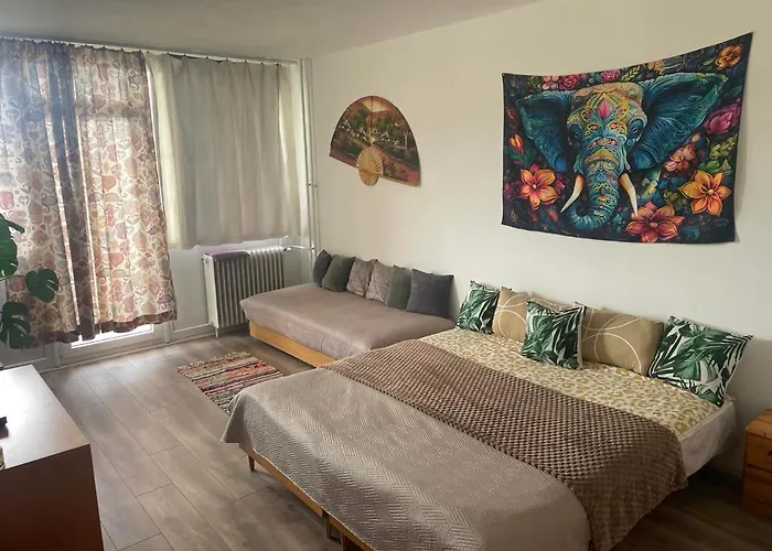 Aliz Apartman * זלאגרסג